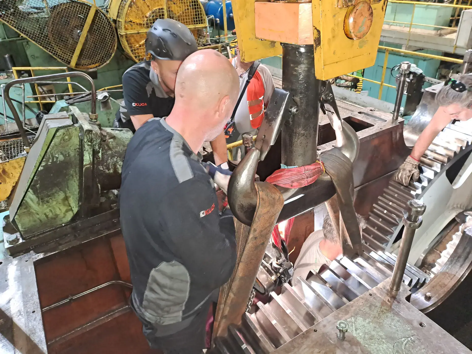 Generalny remont pras Schuler 400T