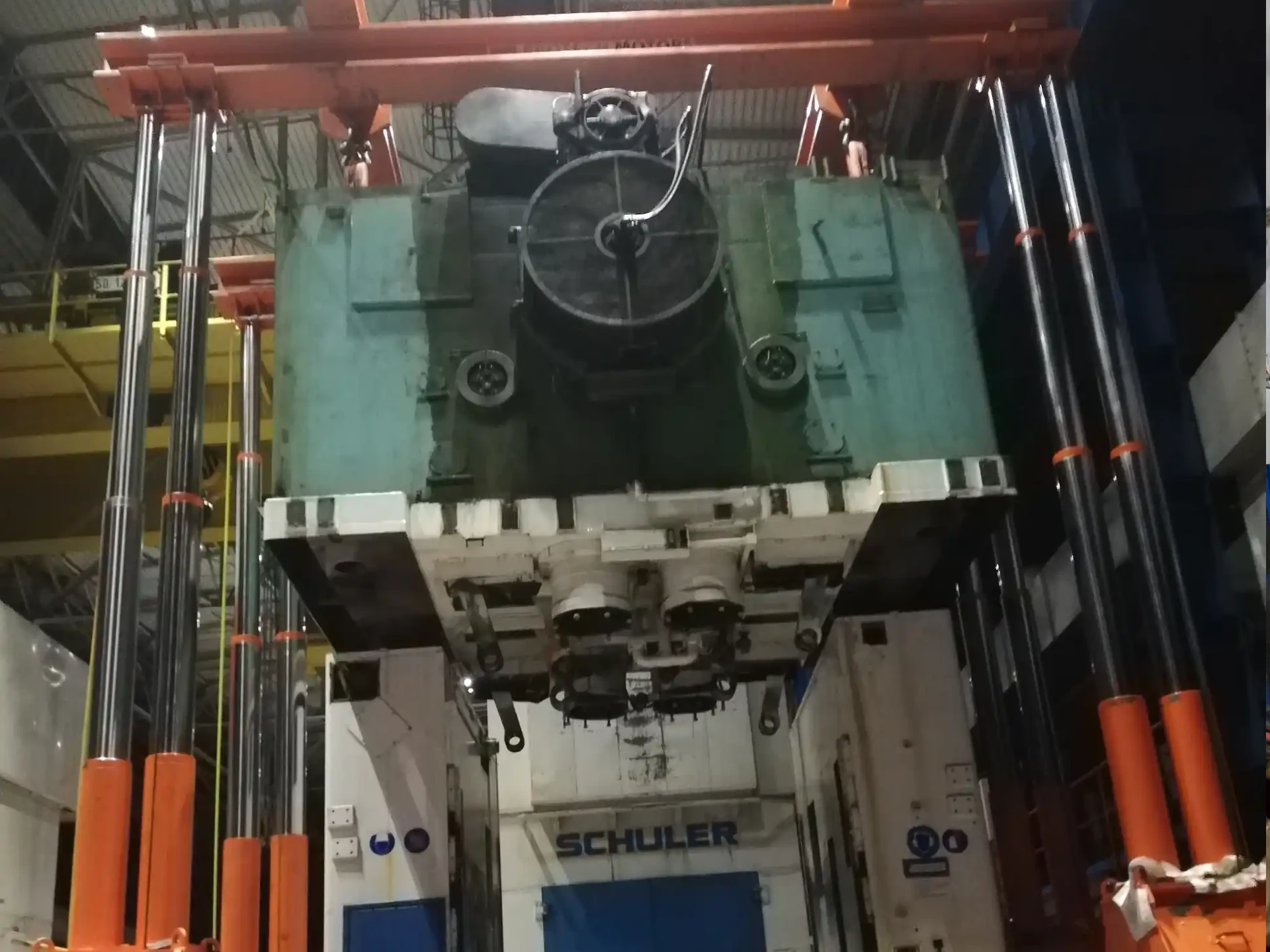 Relokacja prasy MECFOND D4 - 800